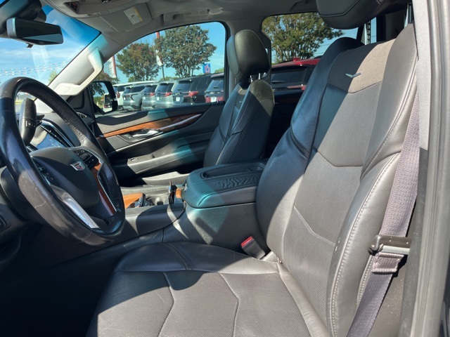 2017 Cadillac Escalade Premium Luxury photo 6