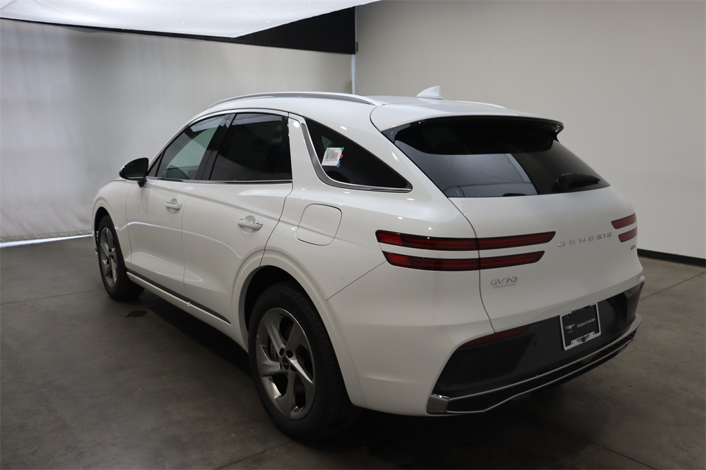 2026 Genesis GV70 2.5T Select photo 5