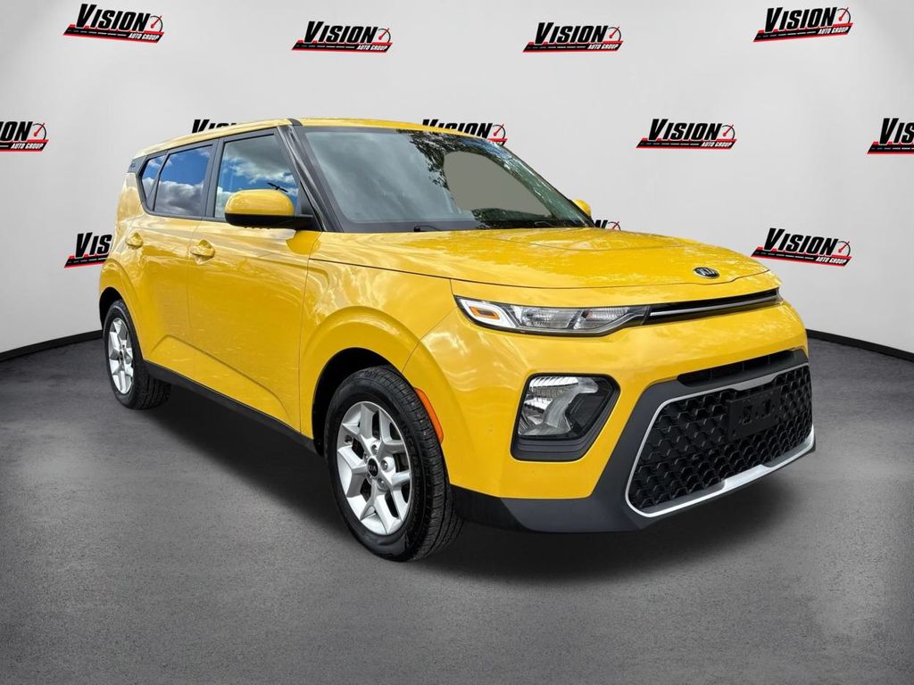 2020 Kia Soul S photo 3