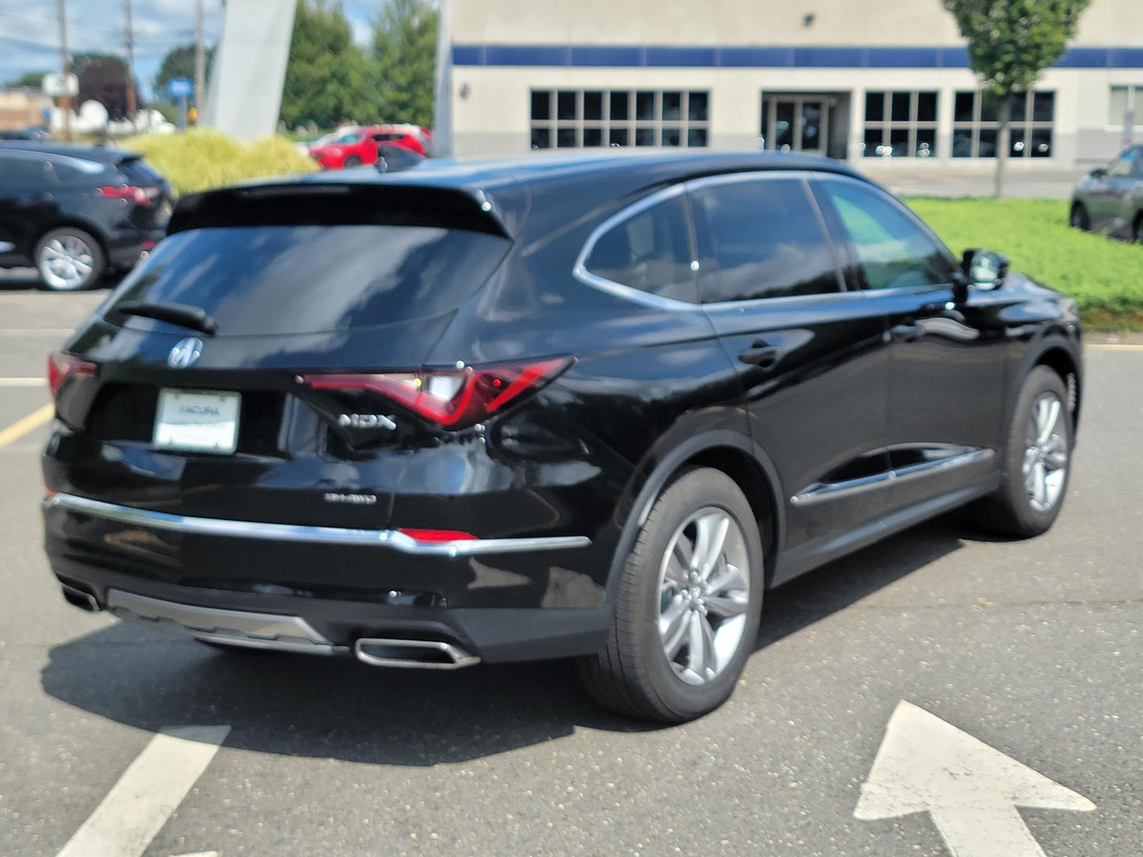 2025 Acura MDX SH-AWD photo 3