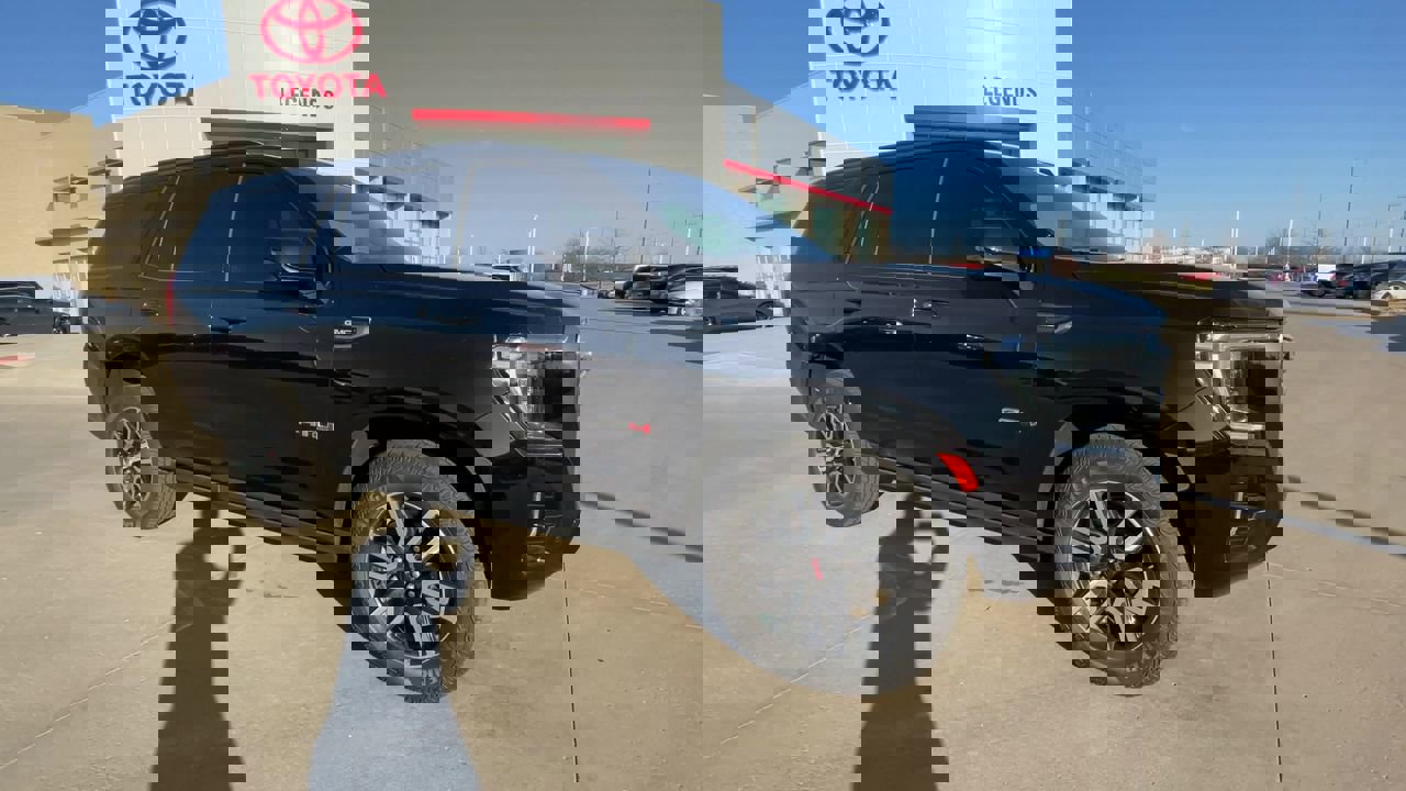 Used 2024 GMC Yukon AT4 with VIN 1GKS2CKD9RR272001 for sale in Kansas City