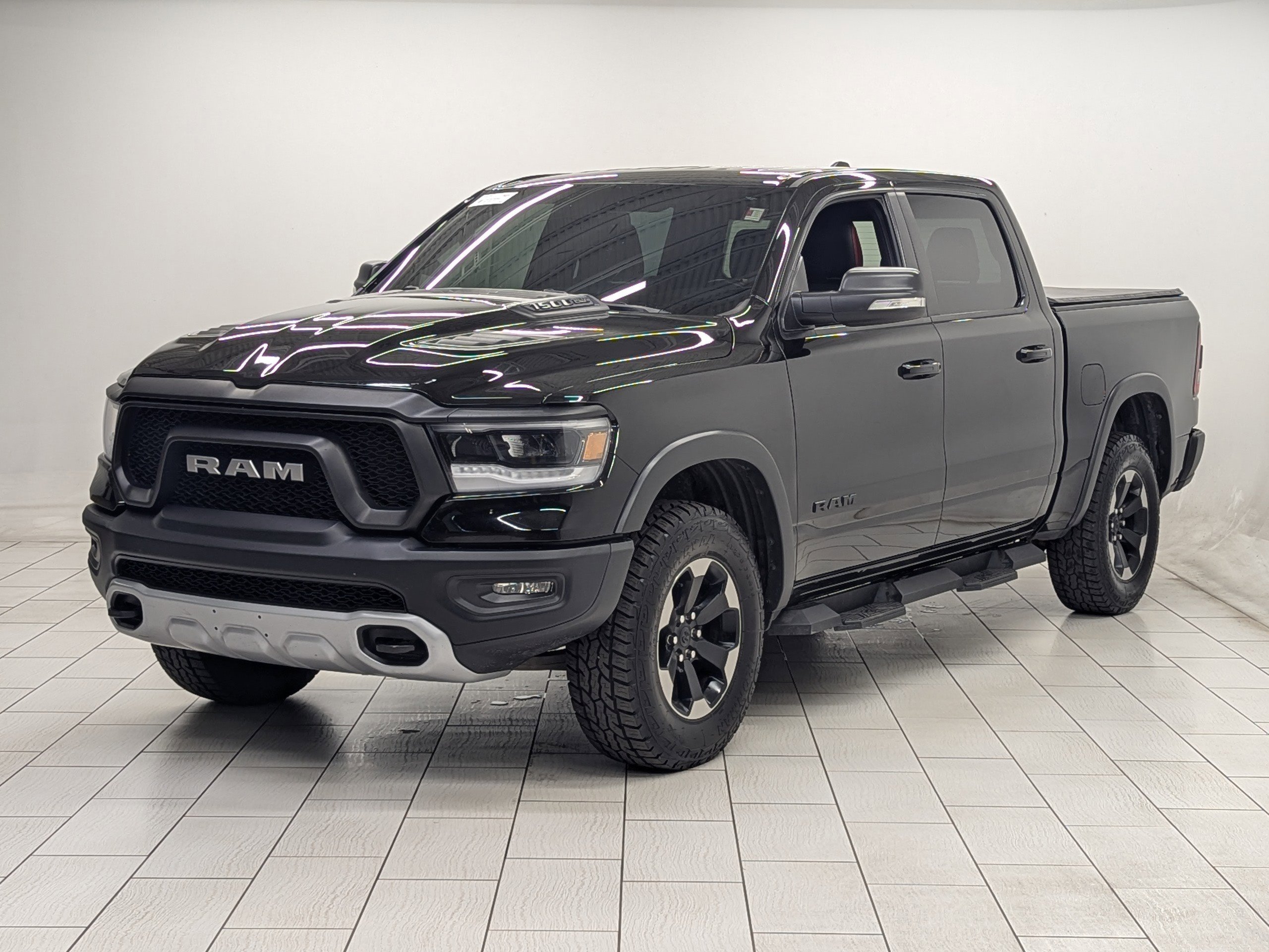 2019 Ram 1500 Rebel photo 4