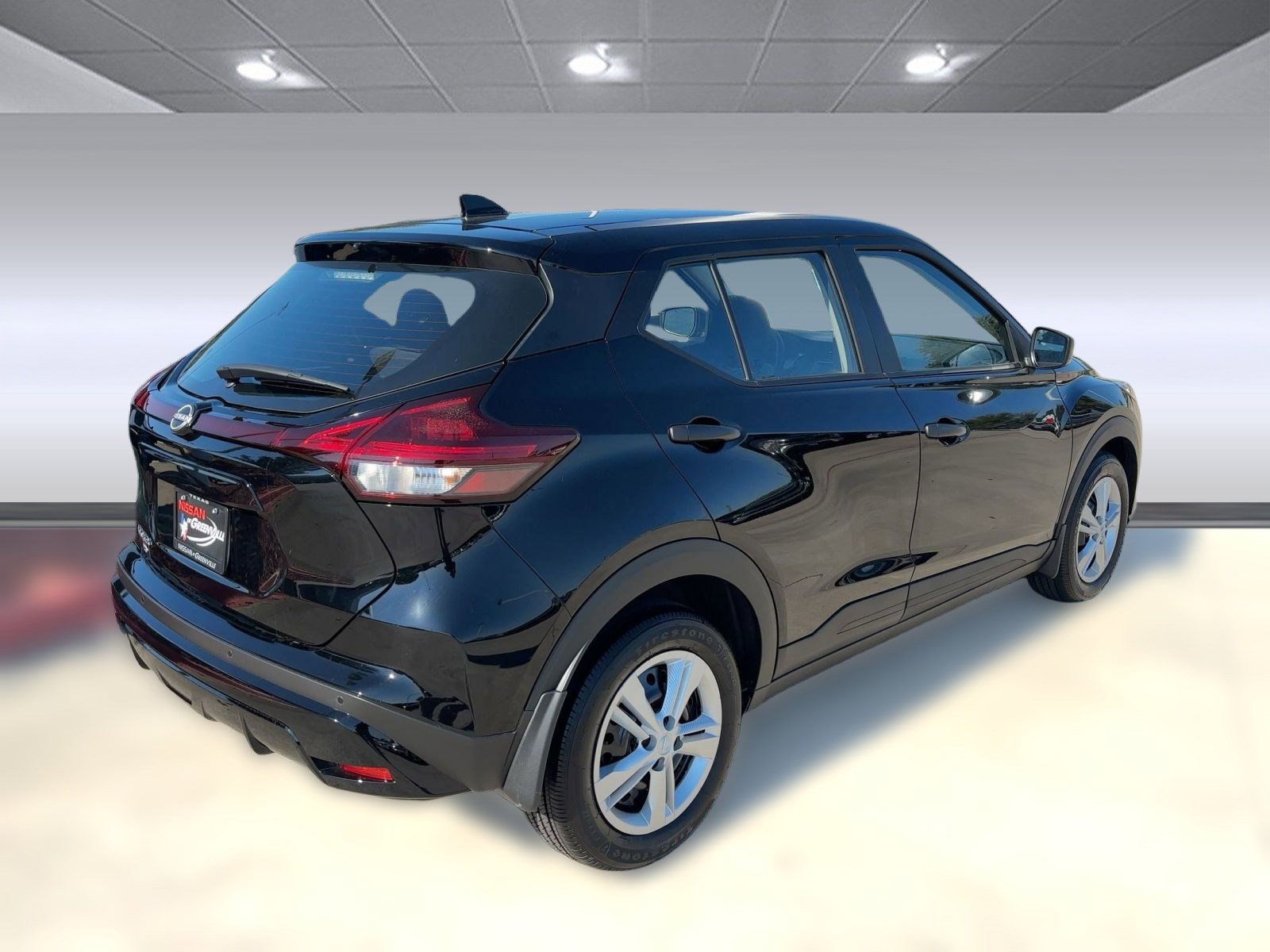 2025 Nissan Kicks Play S photo 9