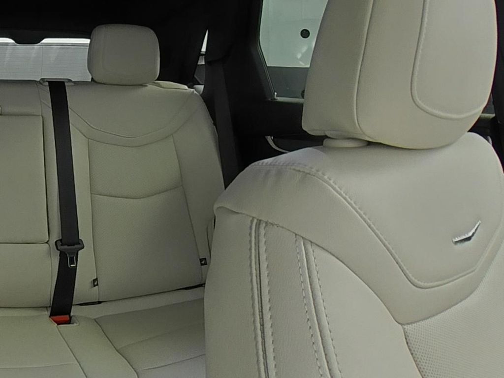2025 Cadillac XT5 Sport photo 14