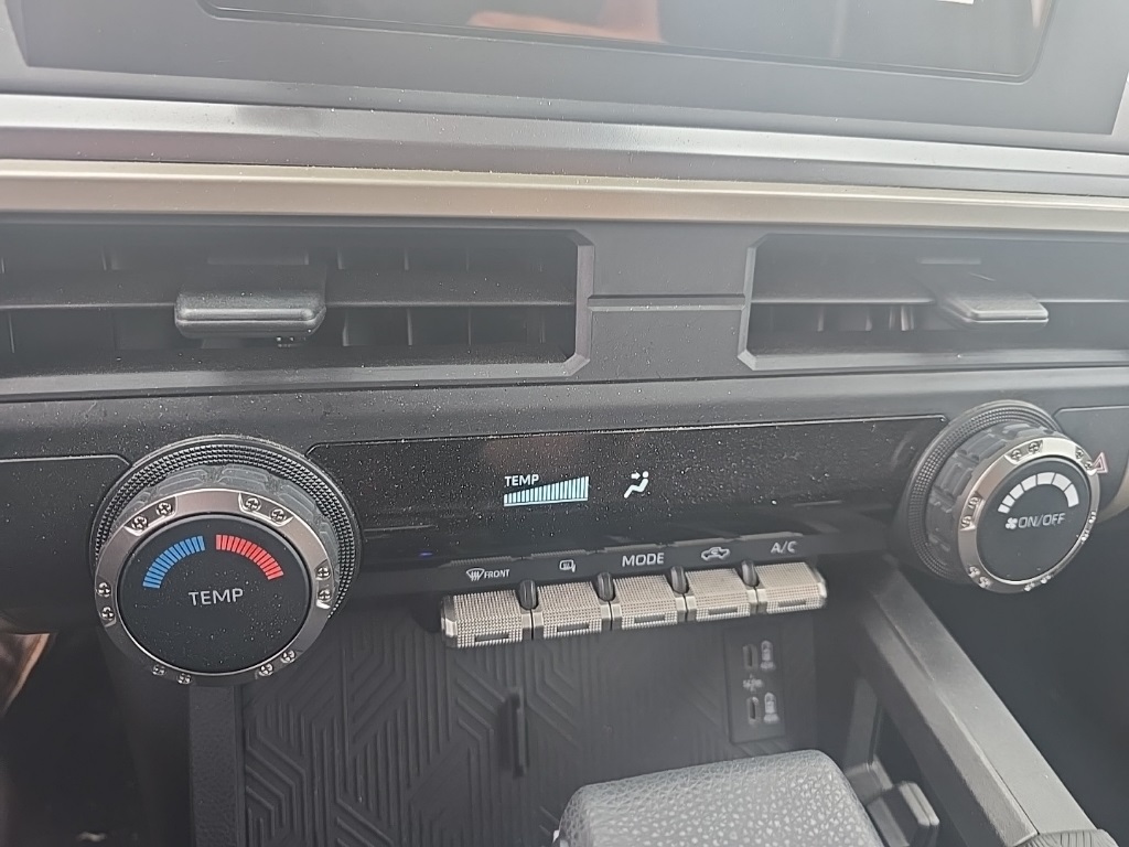 2024 Toyota Tacoma SR5 photo 14