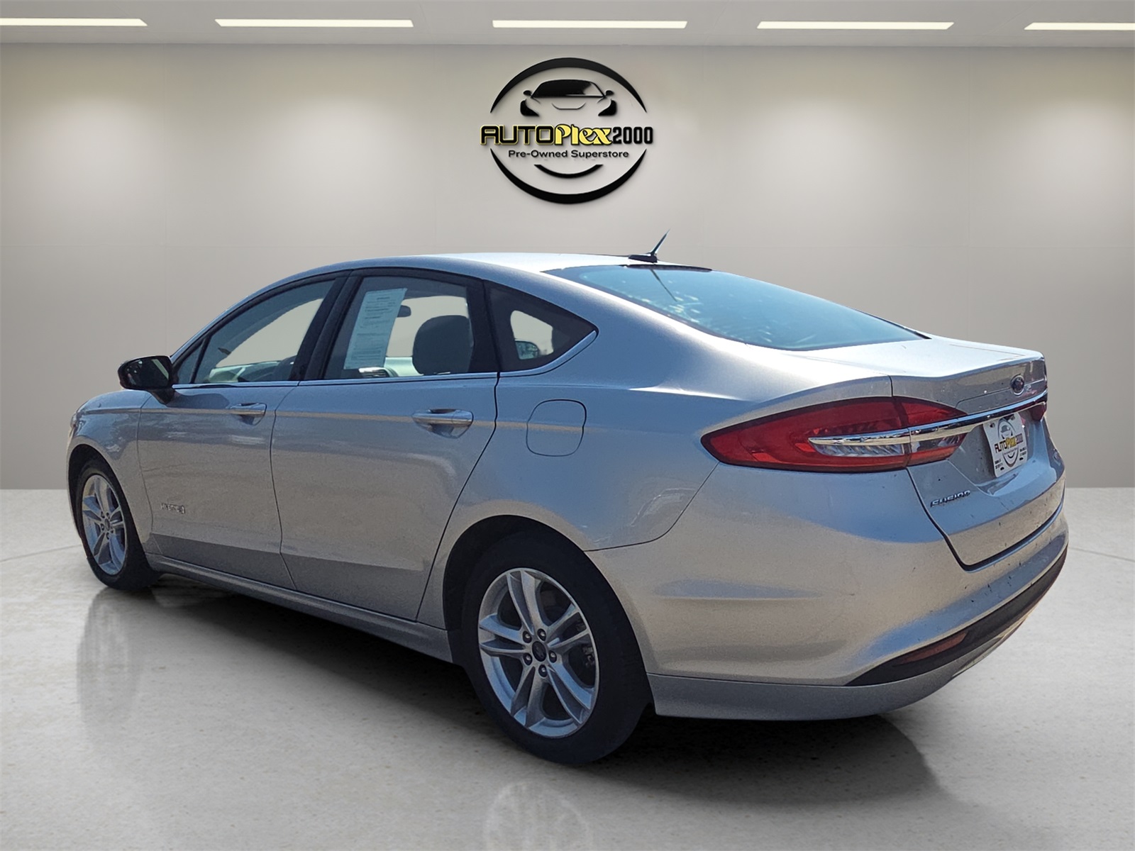 2018 Ford Fusion Hybrid S photo 5