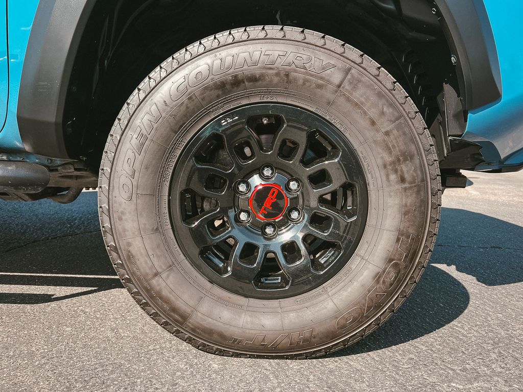 2018 Toyota Tacoma V6 photo 13