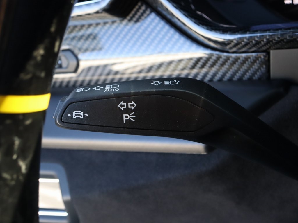 2022 Lamborghini Urus photo 43