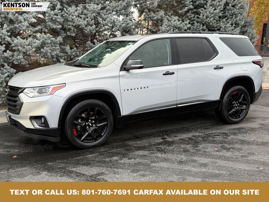 2021 Chevrolet Traverse Premier's photo