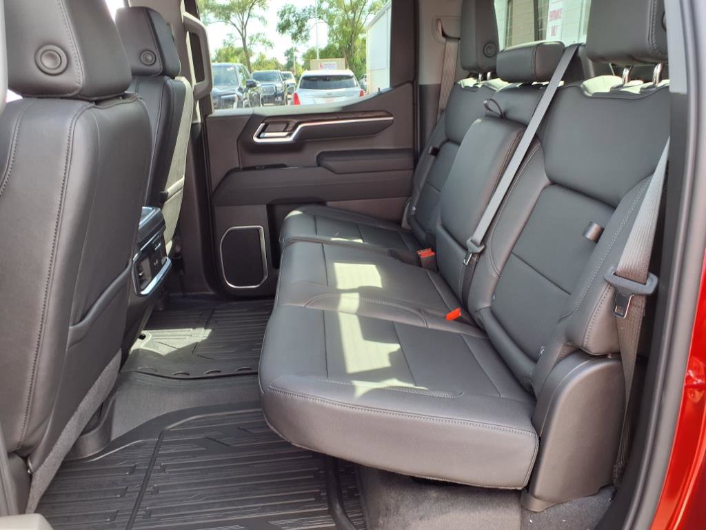 2026 Gmc Sierra 1500 SLT photo 6