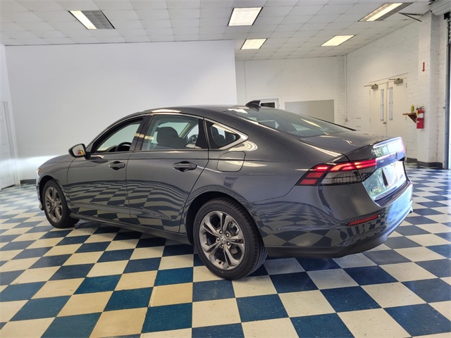 2023 Honda Accord EX photo 9