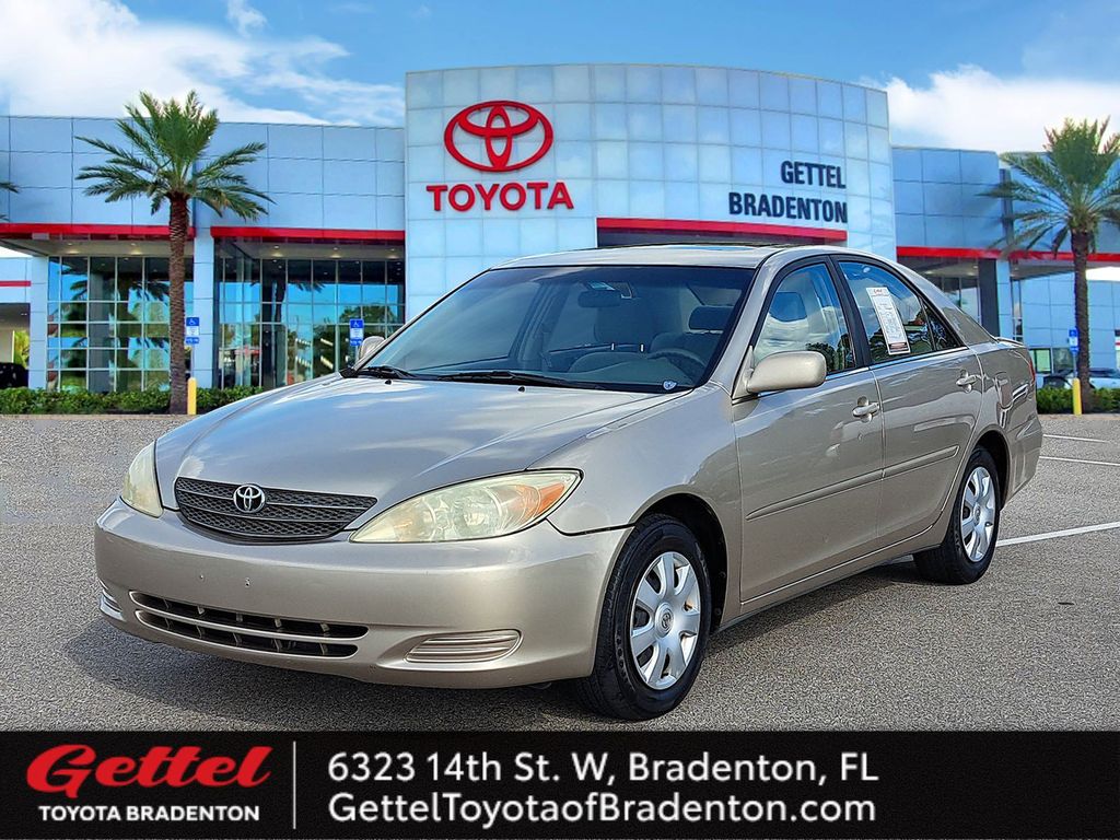 2003 Toyota Camry LE's photo