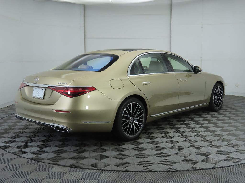 2026 Mercedes Benz S 580 4MATIC photo 4