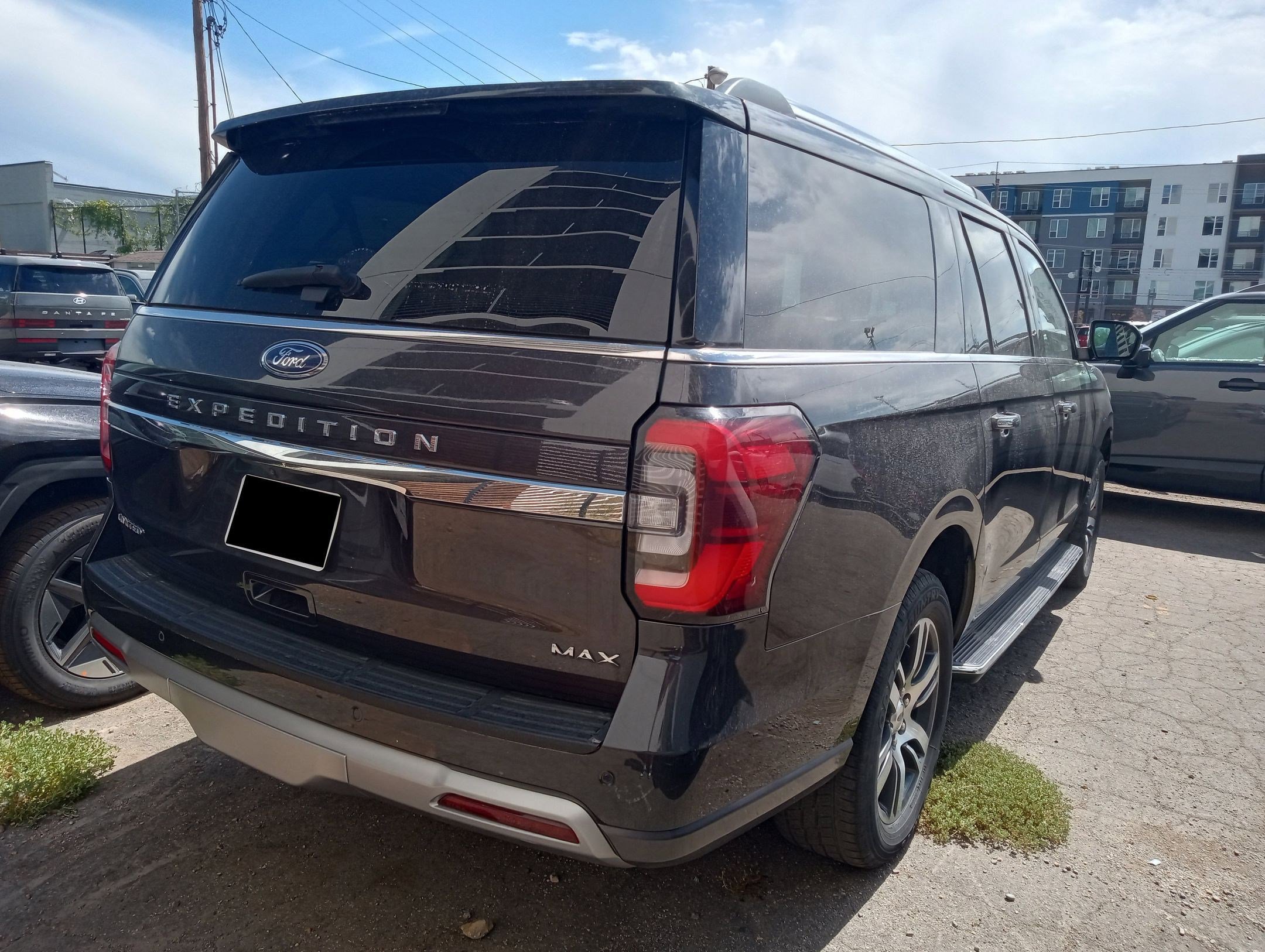 2023 Ford Expedition MAX Limited photo 3