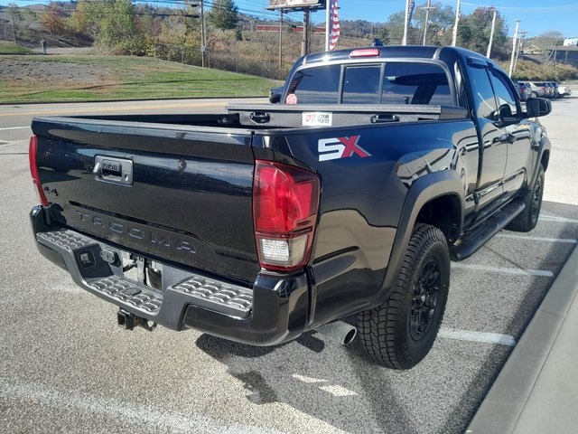 2021 Toyota Tacoma SR photo 4