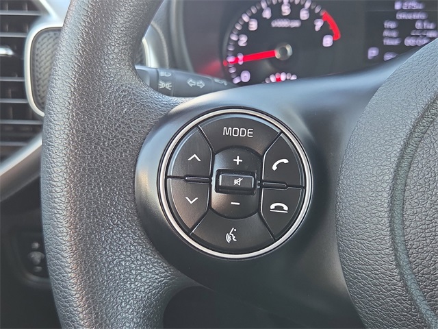 2020 Kia Soul LX photo 10