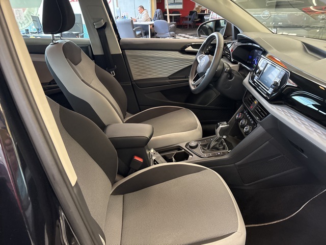 2023 Volkswagen Taos S photo 4