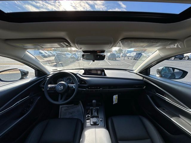 2026 Mazda CX-30 2.5 S Preferred photo 2