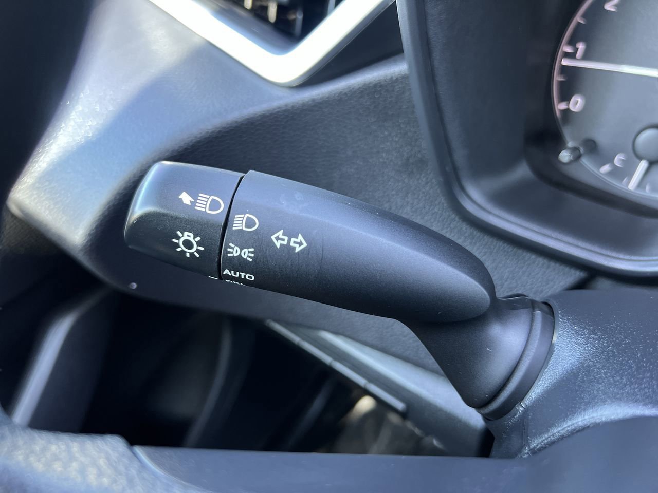 2024 Toyota Corolla LE photo 22