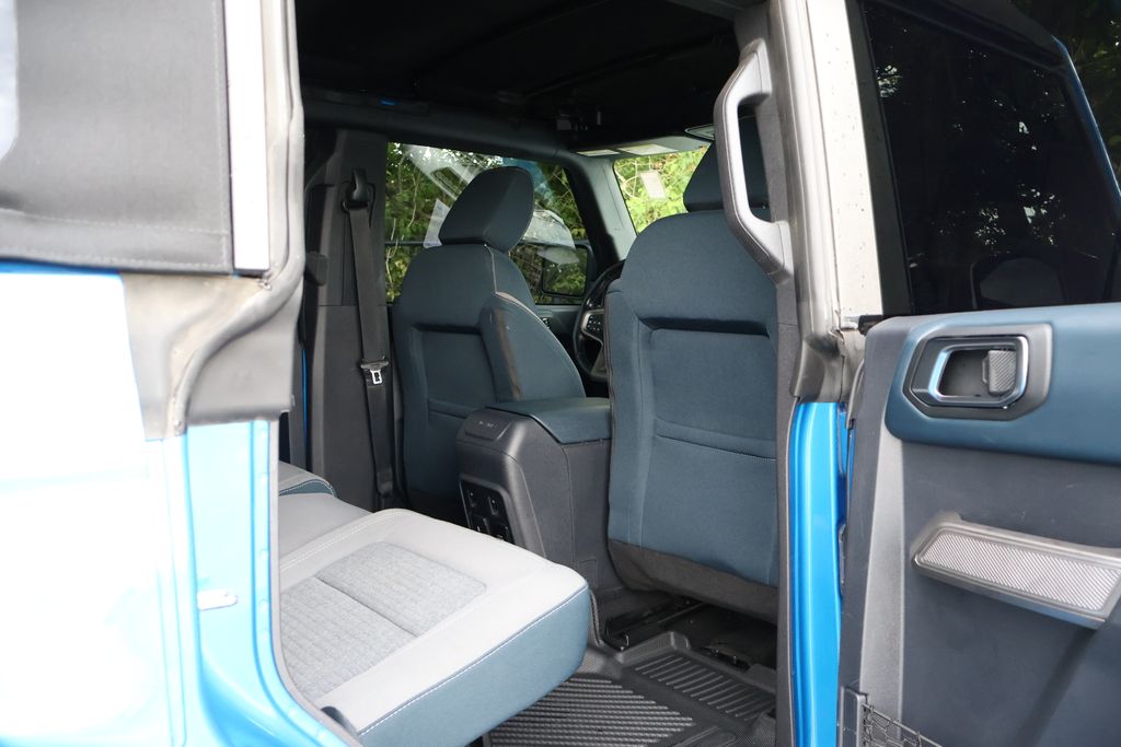 2023 Ford Bronco Outer Banks photo 39