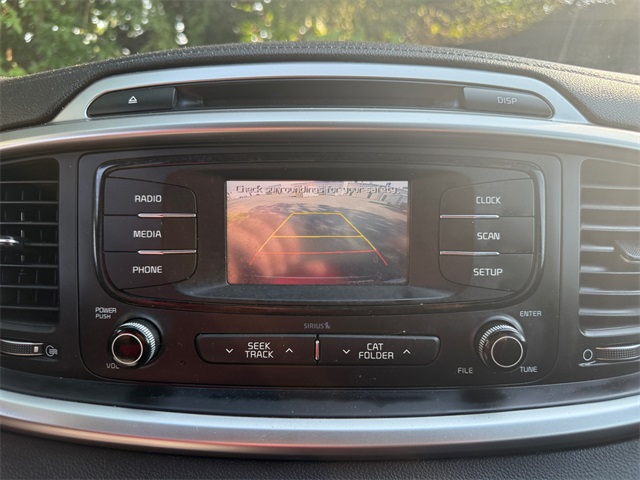 2017 Kia Sorento LX photo 17