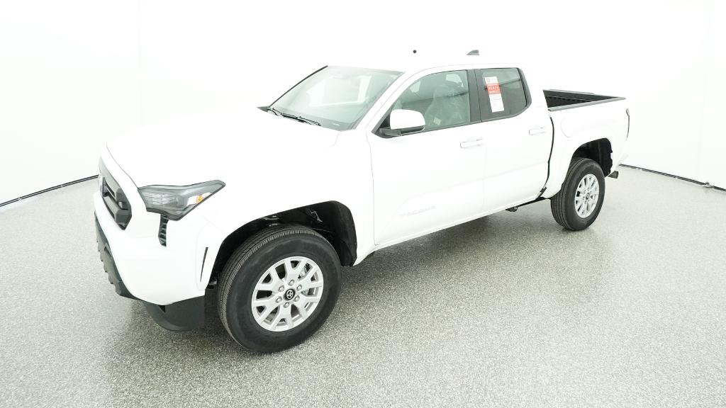 2025 Toyota Tacoma SR5's photo