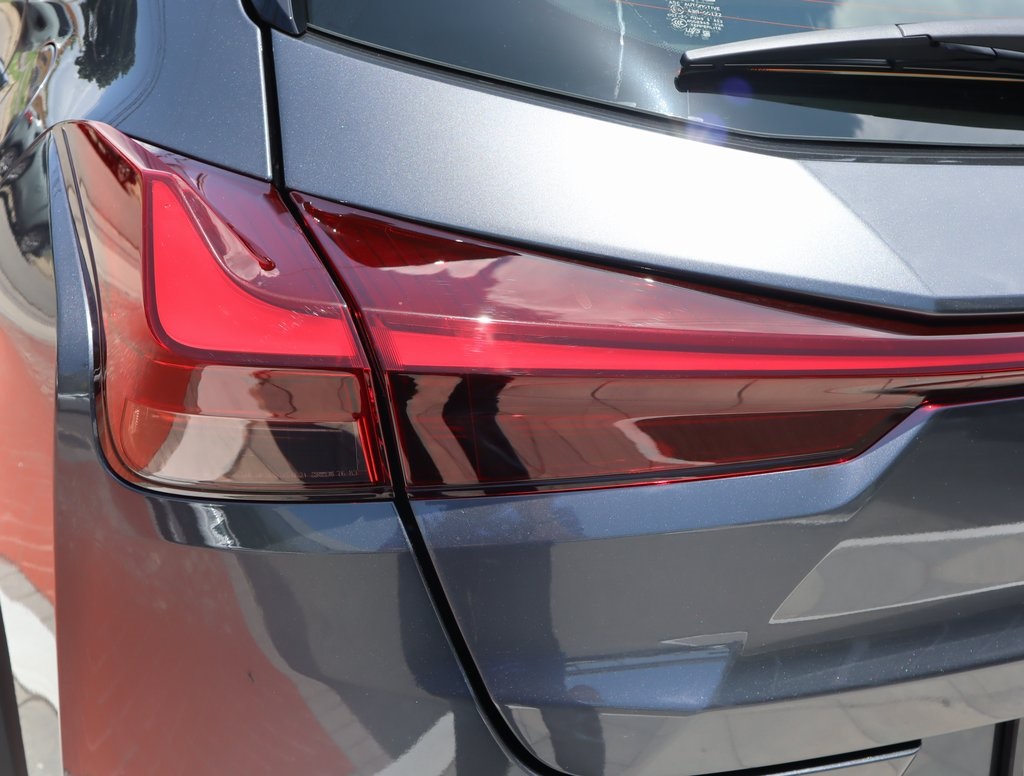 2025 Lexus UX photo 17