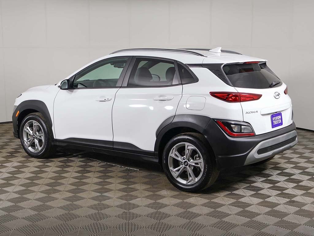 2023 Hyundai Kona SEL photo 4