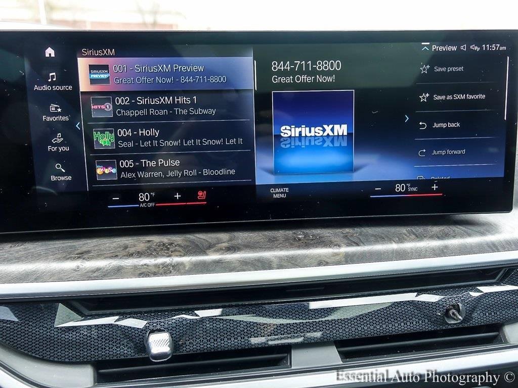 2023 BMW X7 - Image 17