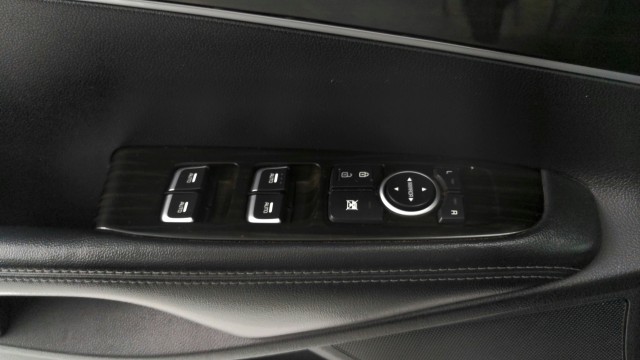 Used 2020 Sangria Kia LX V6 image 19