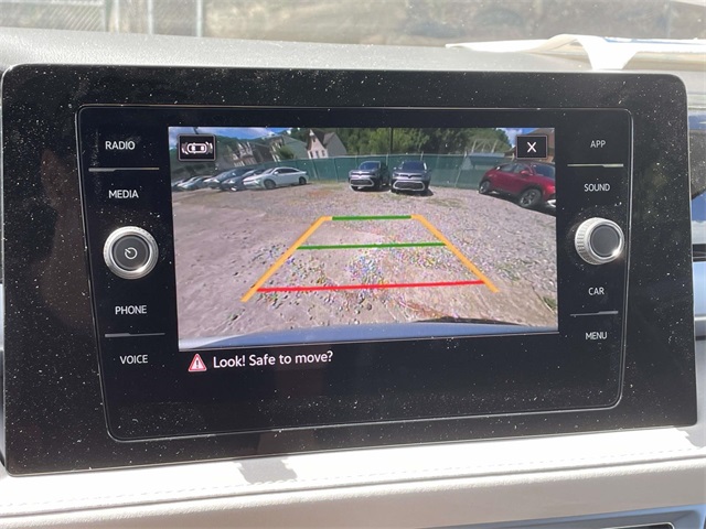 2025 Volkswagen Taos SE photo 19