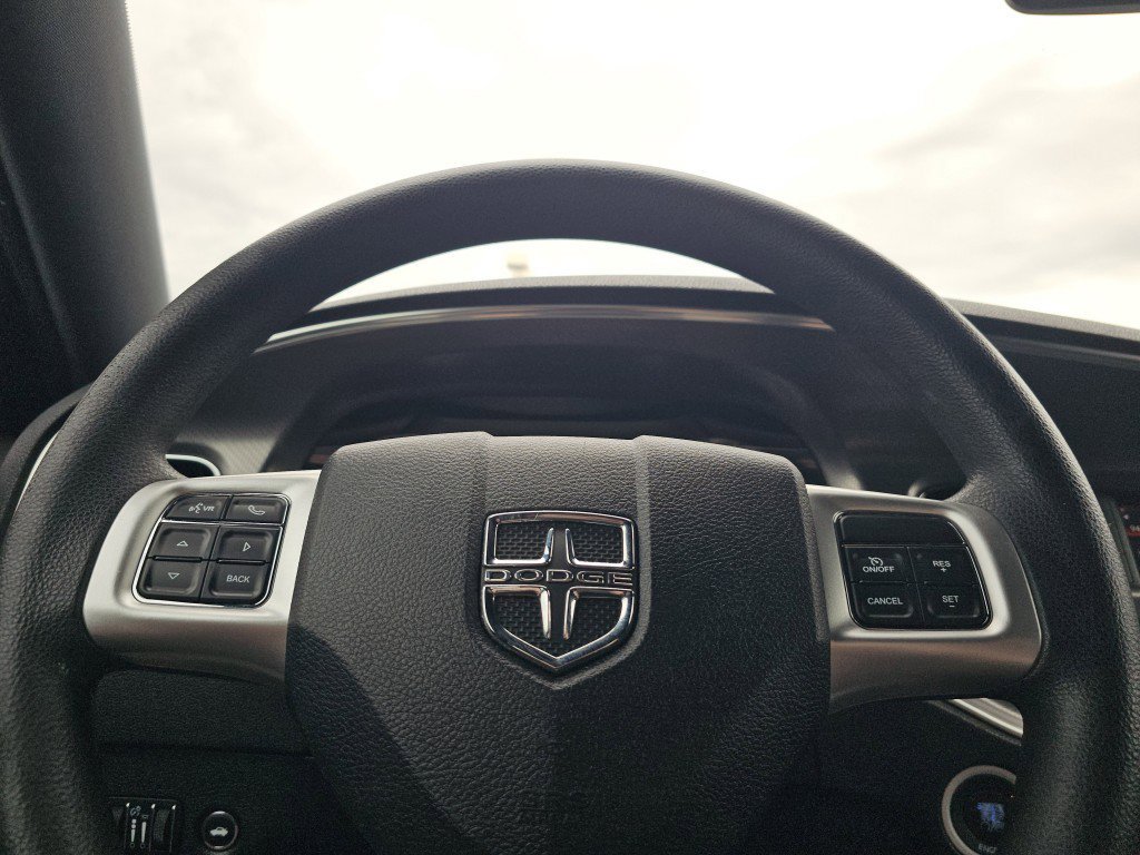 2012 Dodge Charger SE photo 24