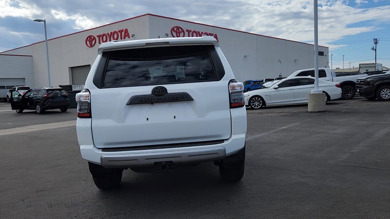 2024 Toyota 4Runner TRD Premium photo 2