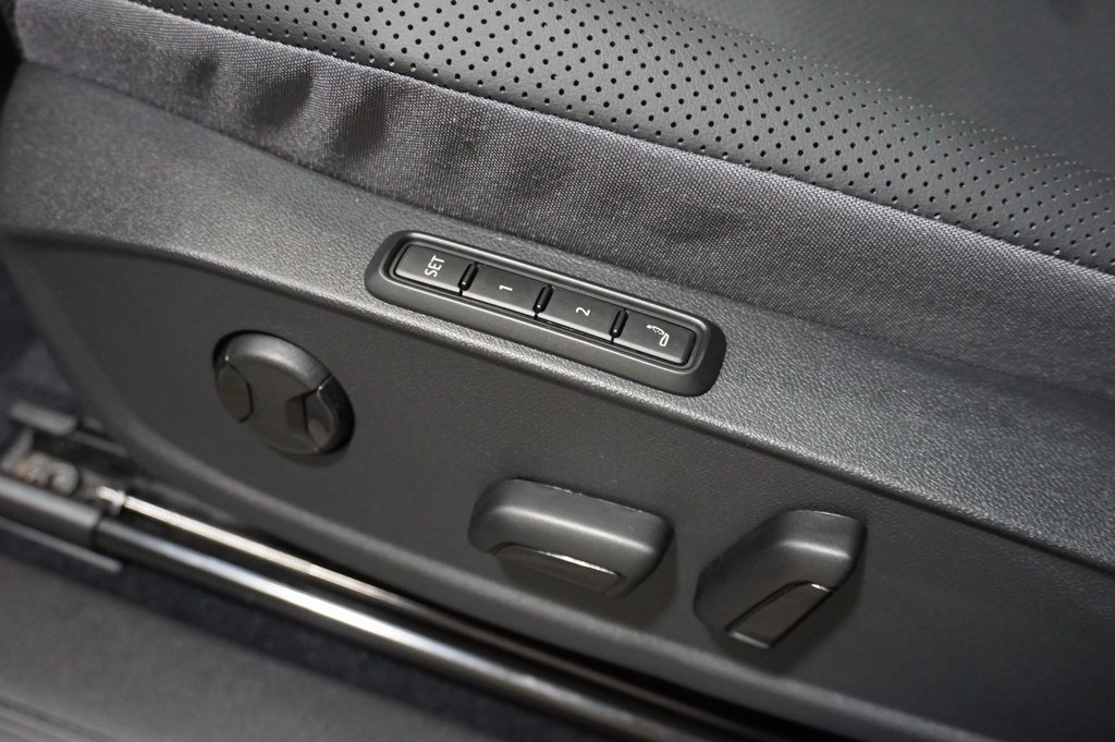2025 Volkswagen ID.4 Pro S photo 25