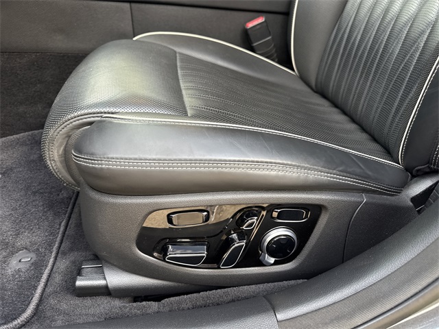 2020 Genesis G90 3.3T Premium photo 12
