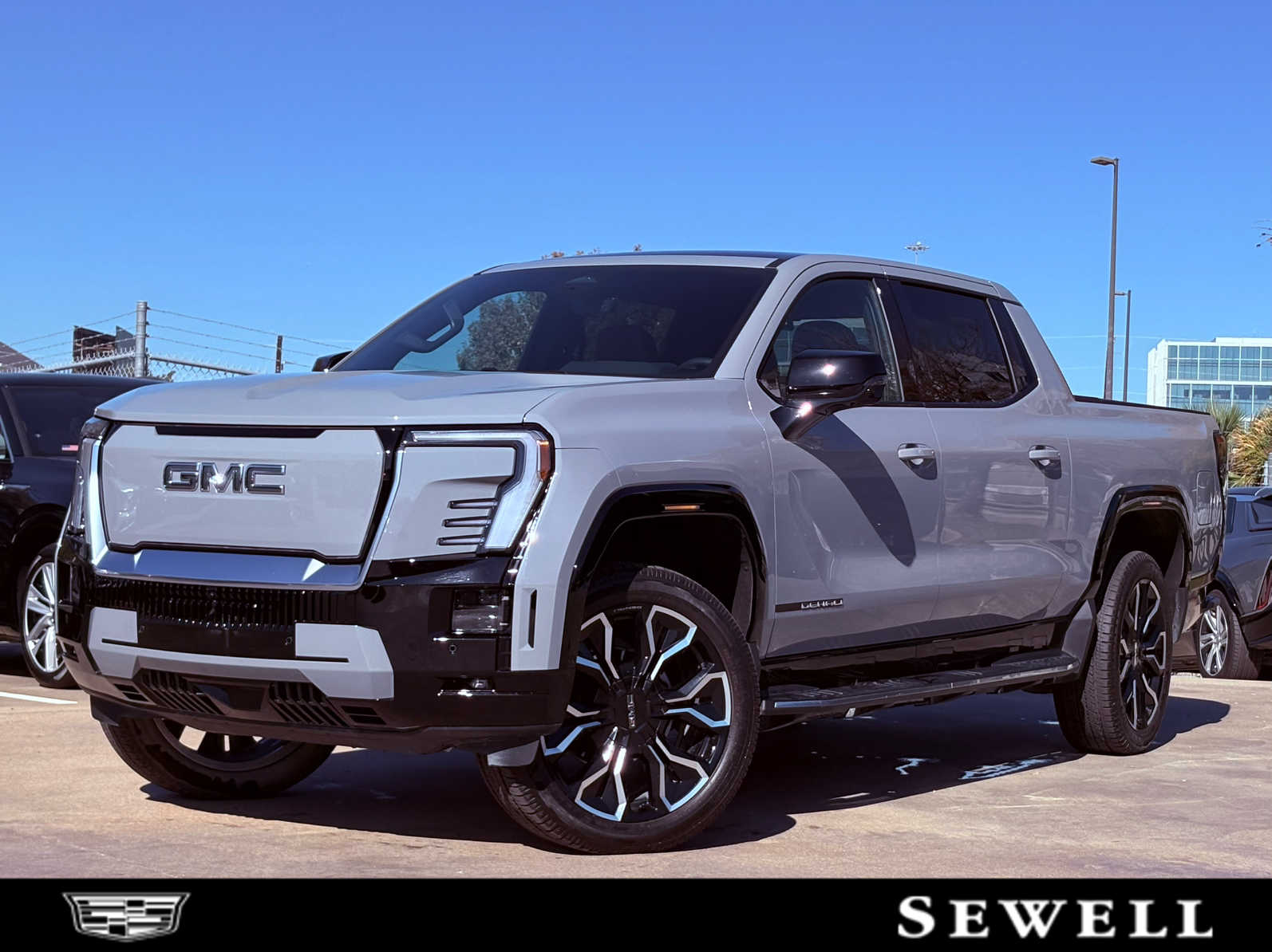 2025 GMC Sierra EV Denali's photo