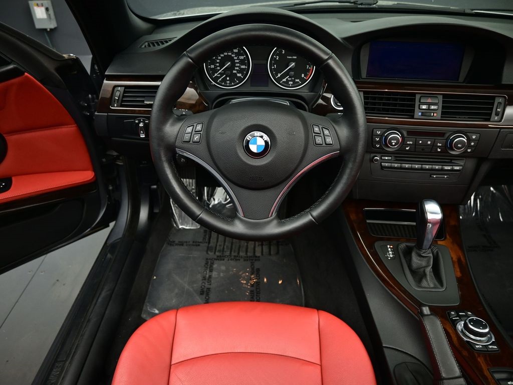 2011 Bmw 328i 3-series photo 2