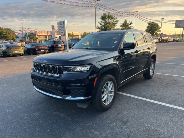 2023 Jeep Grand Cherokee Laredo photo 37