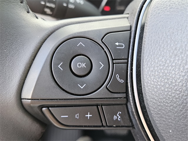 2024 Toyota RAV4 XLE Premium photo 18