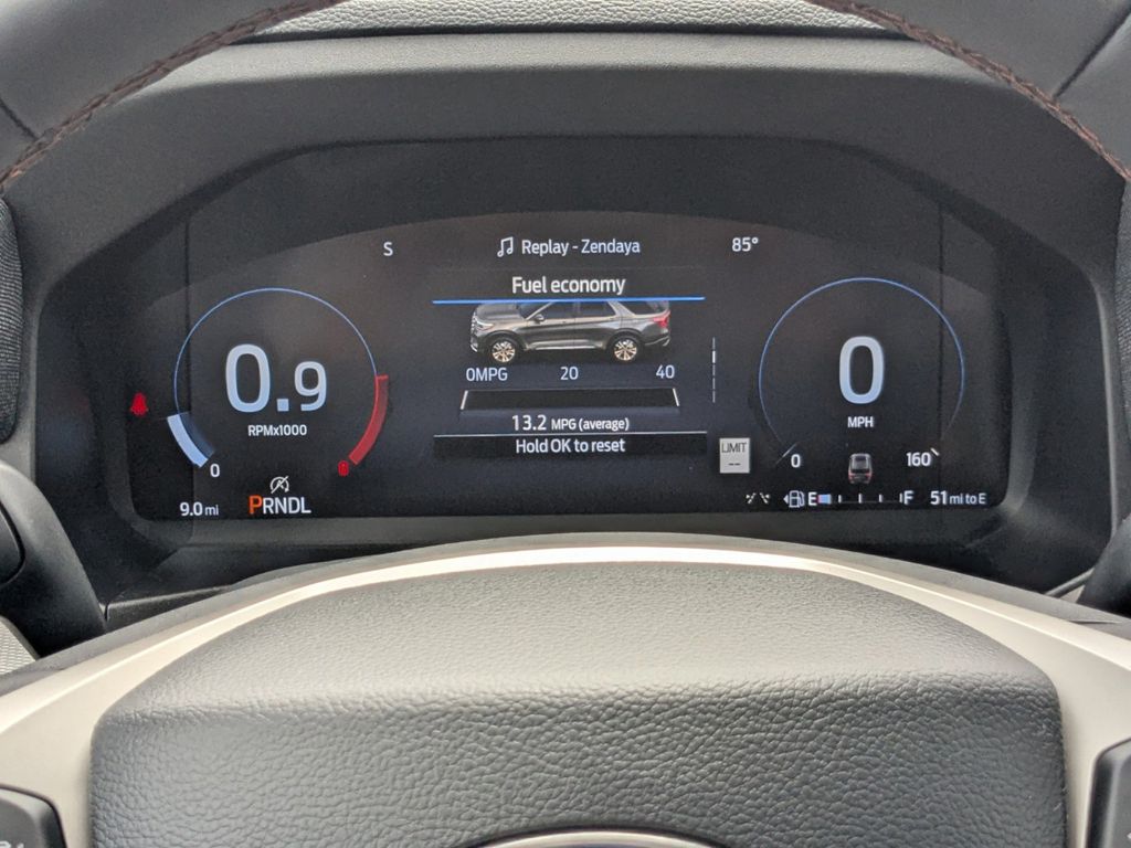 2025 Ford Explorer photo 22