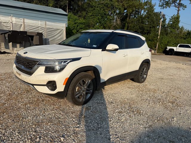 2021 Kia Seltos S photo 3