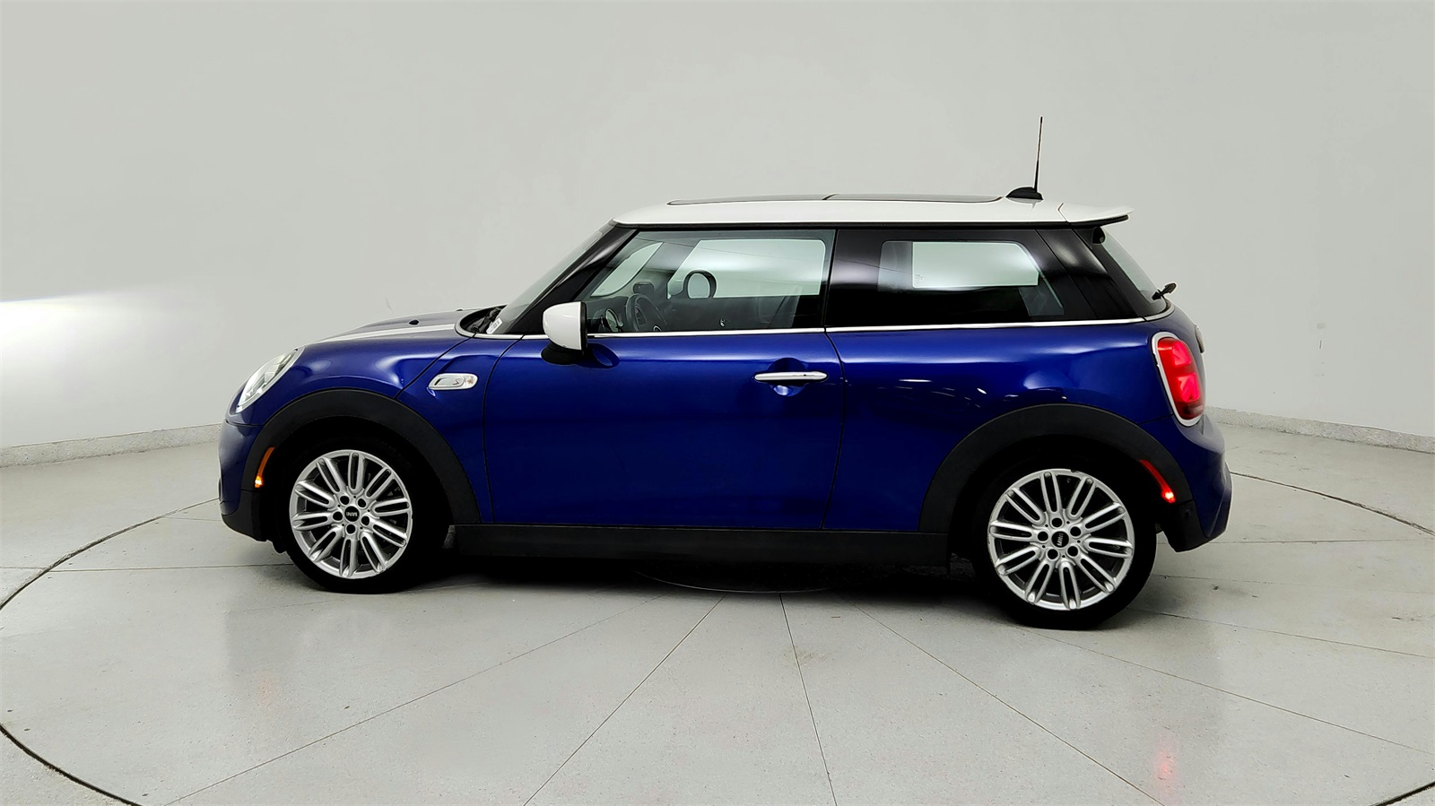 2020 Mini Cooper 2 Door Hardtop photo 4