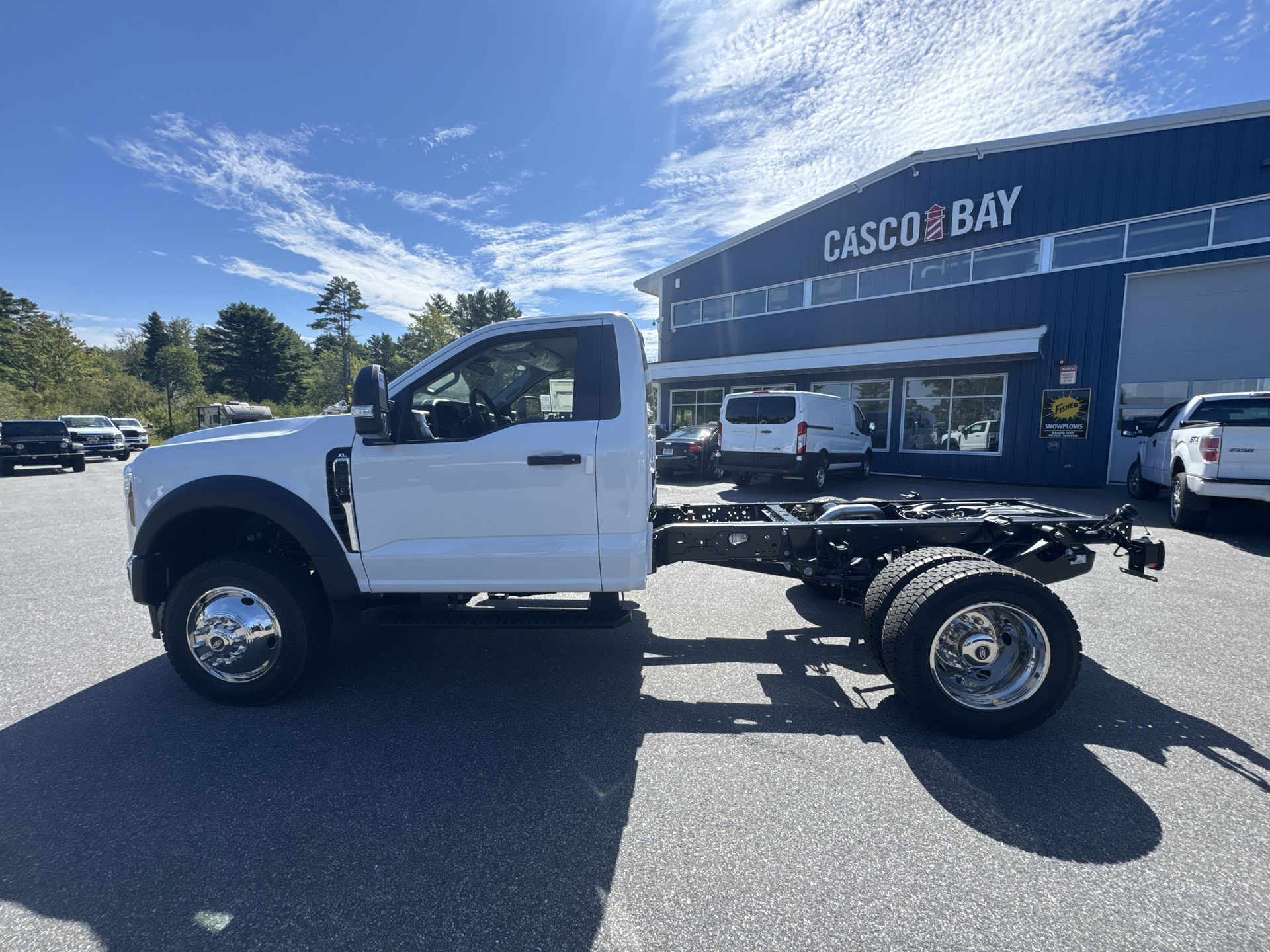 2026 Ford F-450 Super Duty Chassis Cab XL's photo