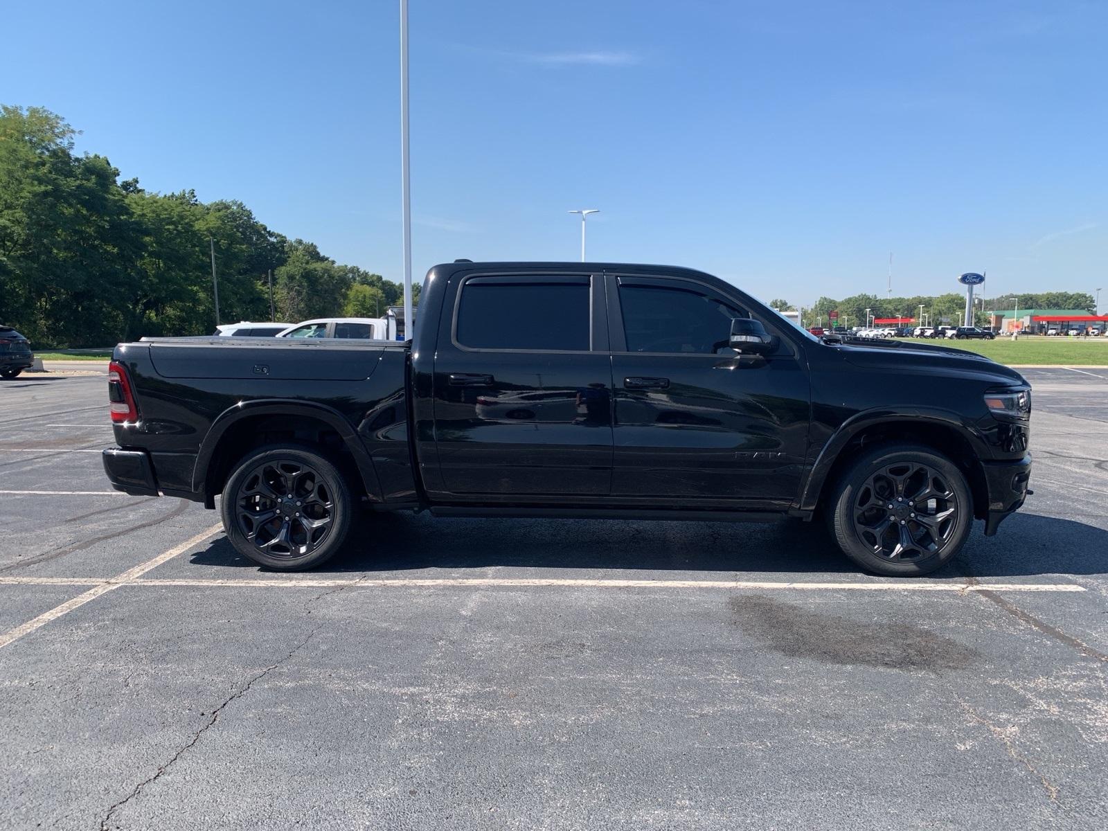 2021 Ram 1500 Limited photo 3