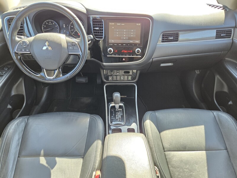 2020 Mitsubishi Outlander SEL photo 13