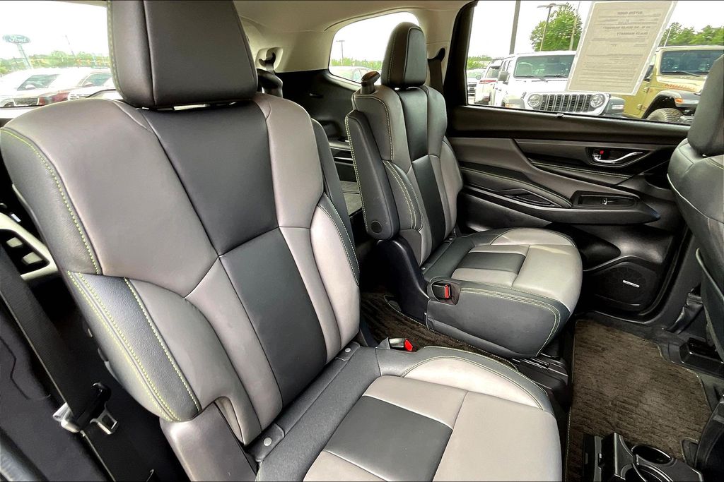 2023 Subaru Ascent Onyx Edition photo 13