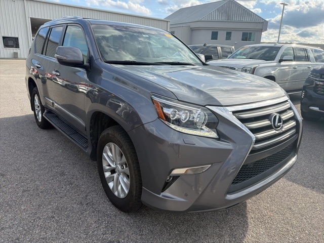 2018 Lexus GX Premium's photo