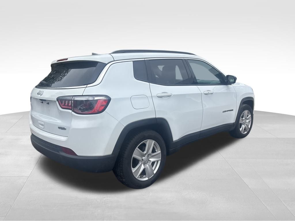 2022 Jeep Compass Latitude photo 14