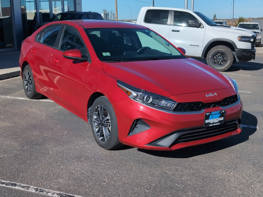 2024 Kia Forte LXS photo 3