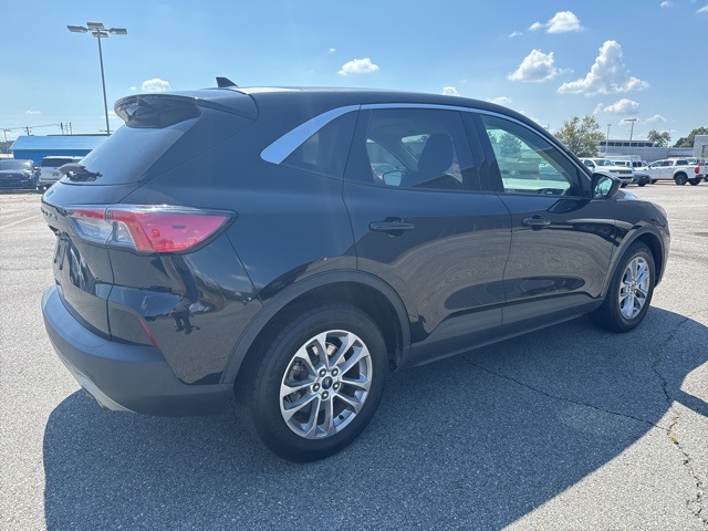 2021 Ford Escape SE photo 3
